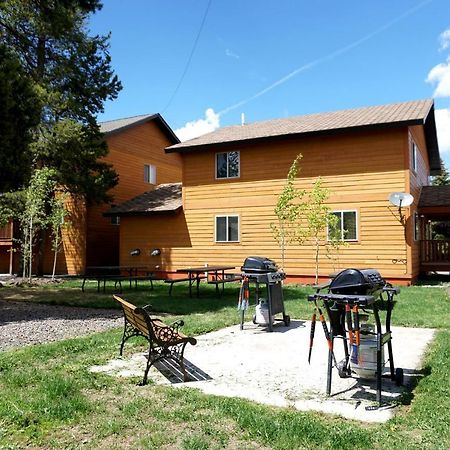 The Aspen Hotel West Yellowstone Exterior photo